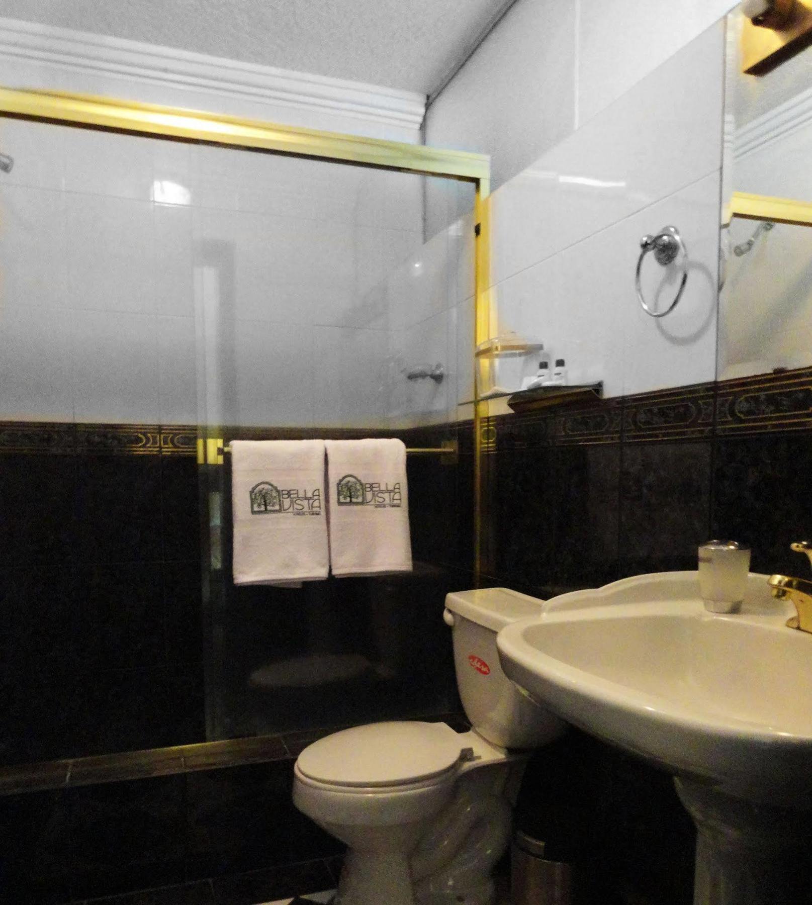 Hotel Suites Gonzalez Suarez كويتو المظهر الخارجي الصورة