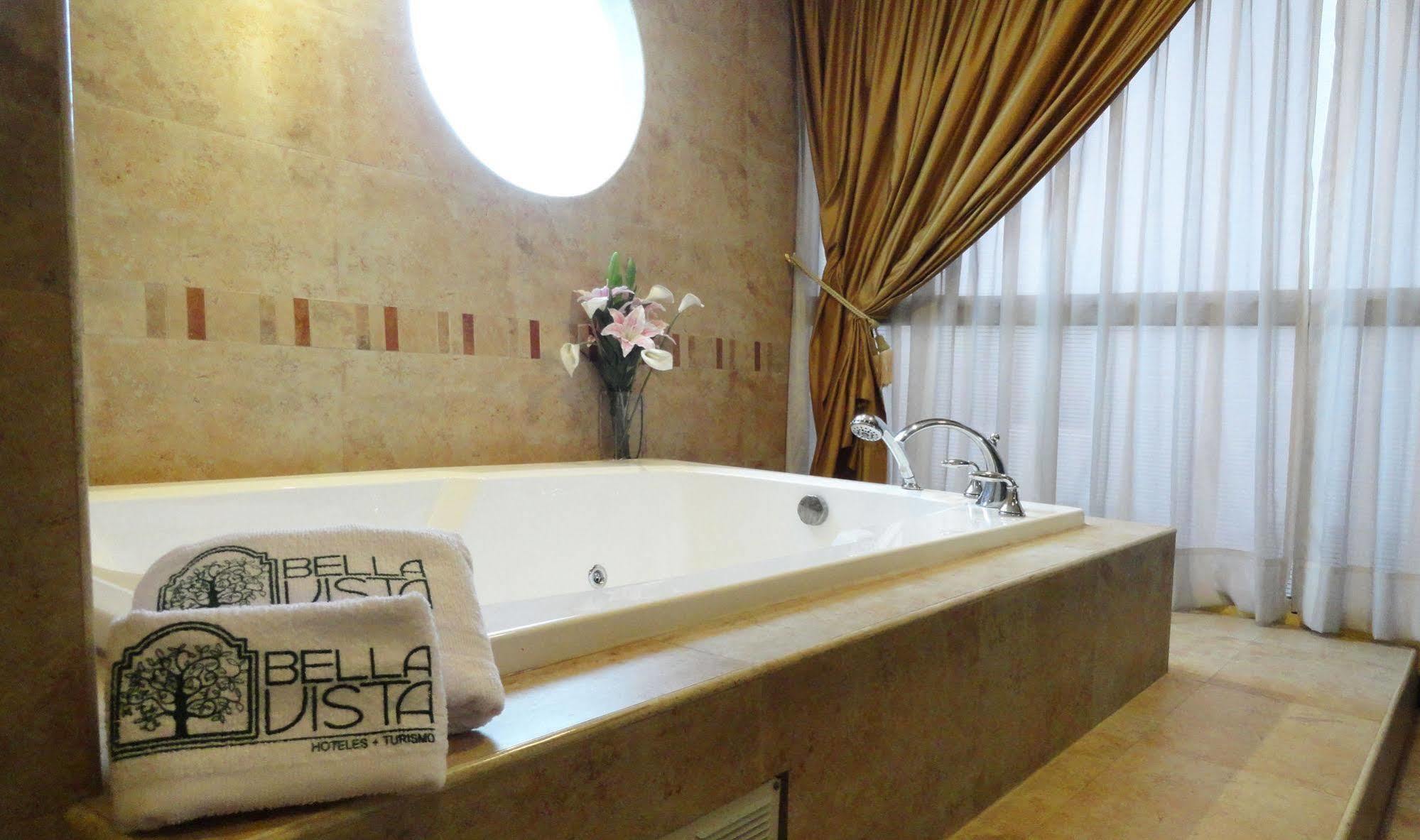 Hotel Suites Gonzalez Suarez كويتو المظهر الخارجي الصورة