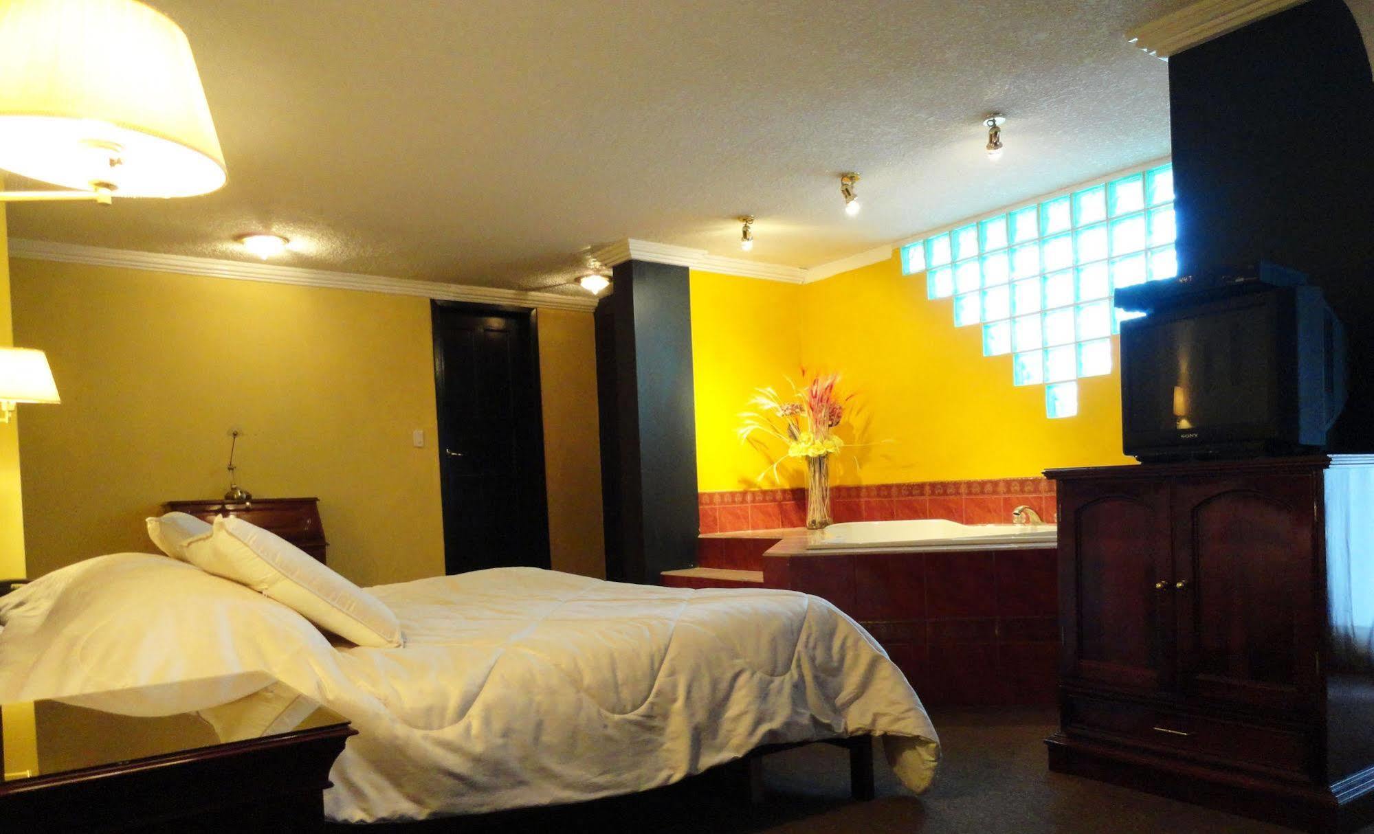 Hotel Suites Gonzalez Suarez كويتو المظهر الخارجي الصورة