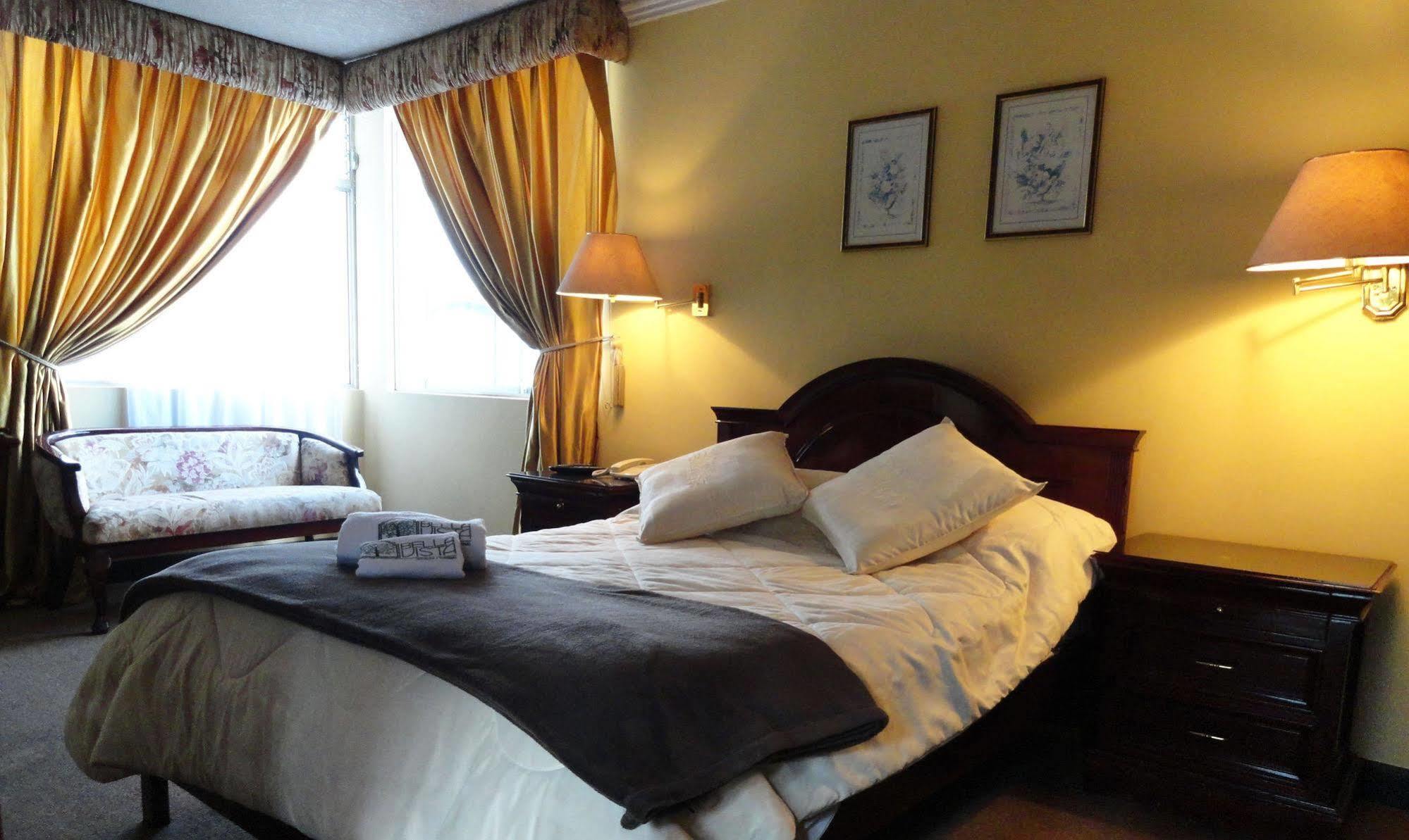 Hotel Suites Gonzalez Suarez كويتو المظهر الخارجي الصورة