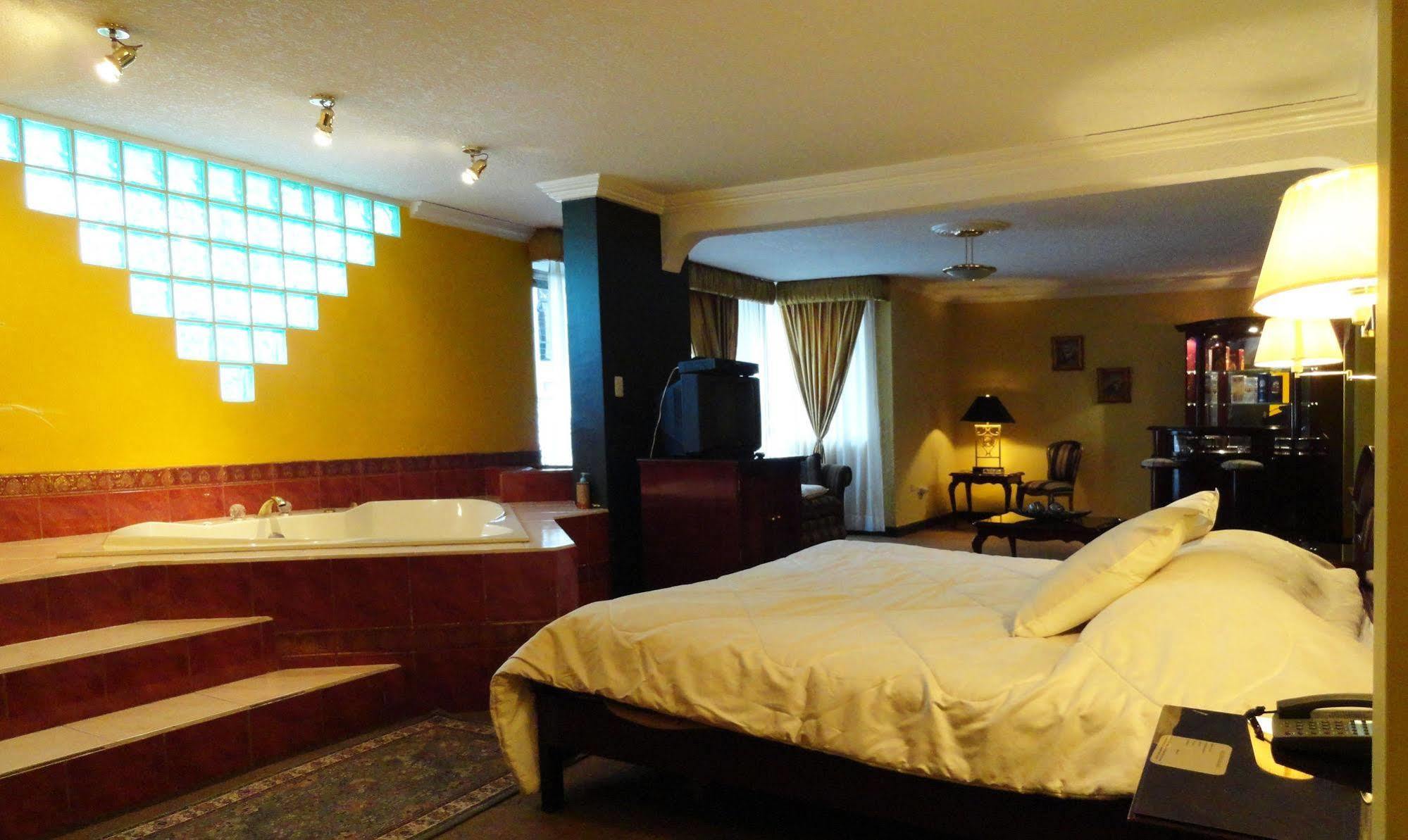 Hotel Suites Gonzalez Suarez كويتو المظهر الخارجي الصورة